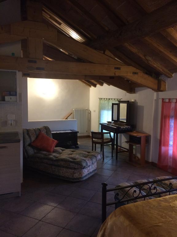 Yoghi & Bubu Apartamento Gambolò Quarto foto